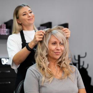 Showmen et prothèses capillaires